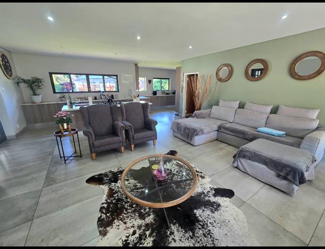 5 BEDROOM HOUSE FOR SALE IN THREE RIVERS